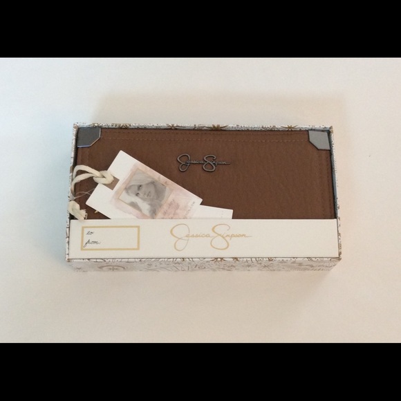 Jessica Simpson Brown Wallet NWT - Picture 6 of 15